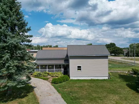 364 S Chippewa, Shepherd, MI 48883 photo 2