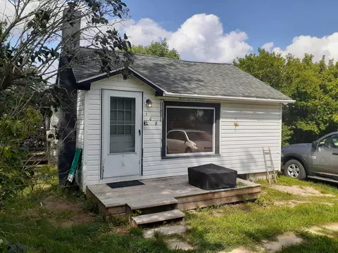 108 W Page, Rose City, MI 48654