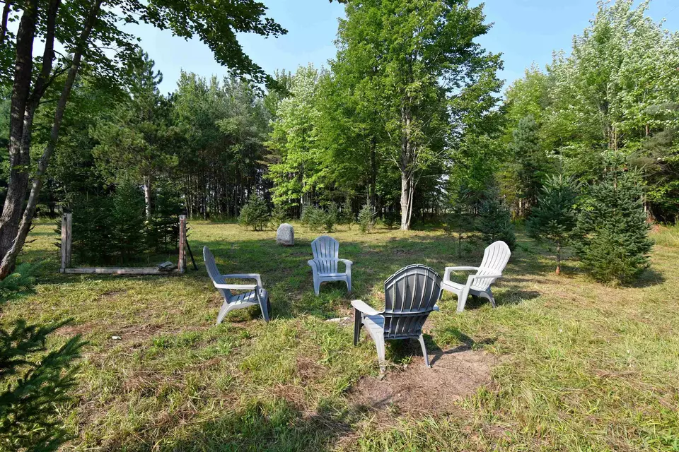  9537 Lakeview, Alanson, MI 49706 photo 6