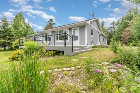 1220 N Lake Huron Shr, Harrisville, MI 48740