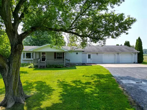 5702 S Shepherd, Shepherd, MI 48883