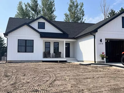 244 Grouse, Traverse City, MI 49685