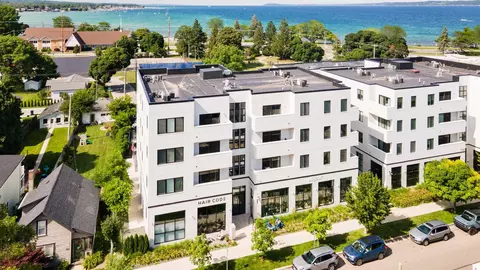 714 Randolph #206, Traverse City, MI 49684