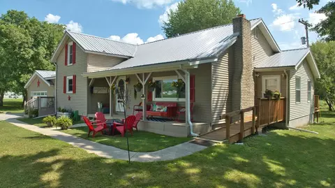 145 W Van Buren, Alma, MI 48801