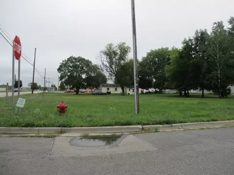 1528 E Superior, Alma, MI 48801