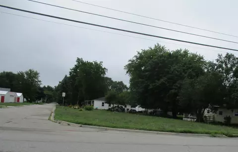 1532 E Superior, Alma, MI 48801