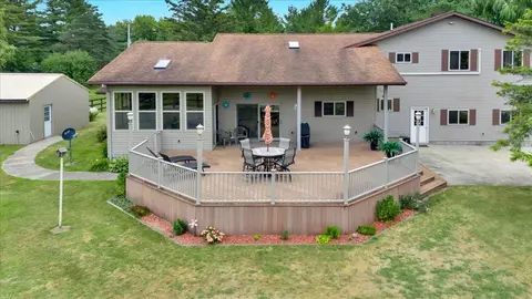 Exterior - 1369 County Line, Hale, MI 48739 photo 4 of 18