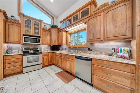 Kitchen - 1369 County Line, Hale, MI 48739 photo 2 of 6