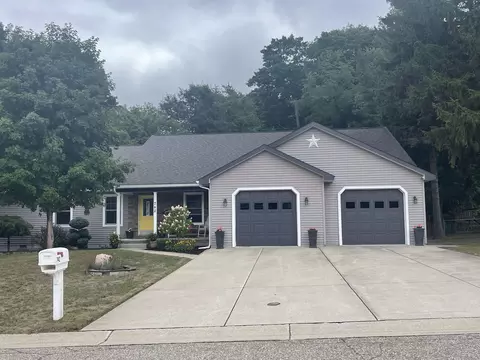 742 Blossomwood, Clare, MI 48617