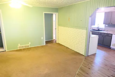 234 E Wright, Shepherd, MI 48883 photo 5