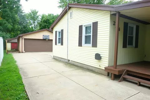 234 E Wright, Shepherd, MI 48883 photo 19