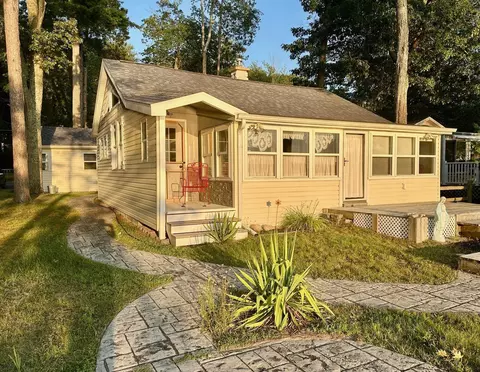 4794 E Cedar Lk, Greenbush, MI 48738