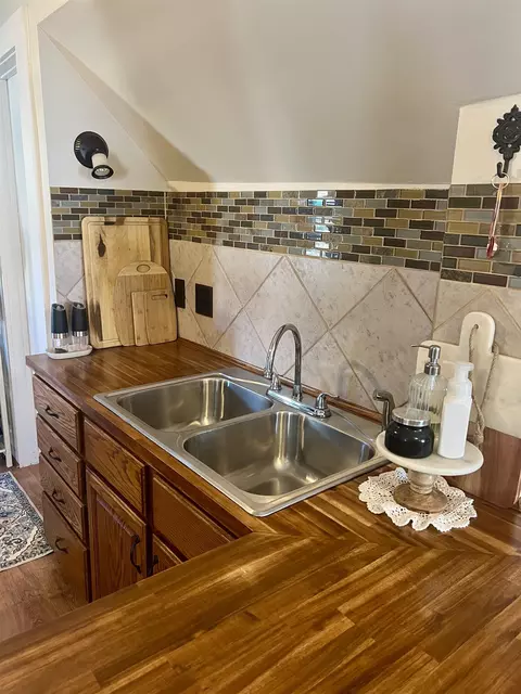 314 E Newark, Ithaca, MI 48847 photo 8