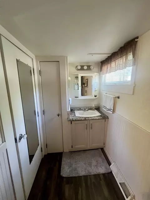 314 E Newark, Ithaca, MI 48847 photo 17