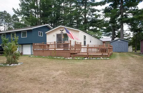 10711 S S Shr, Lake, MI 48632