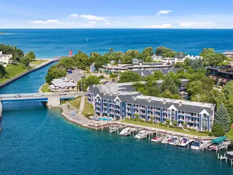 100 Michigan # 104, Charlevoix, MI 49720
