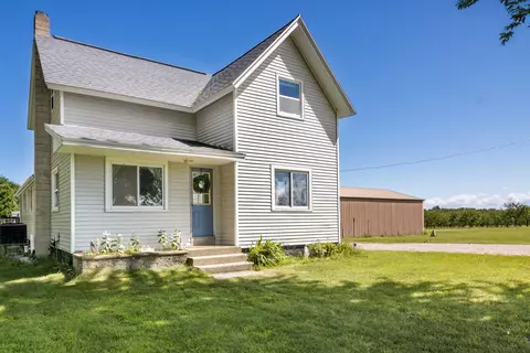 8511 S S Ctr, Traverse City, MI 49684