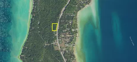 V/l U.s. 31 N., Eastport, MI 49627