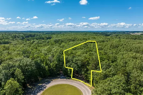 493 Thousand Oaks, Traverse City, MI 49696