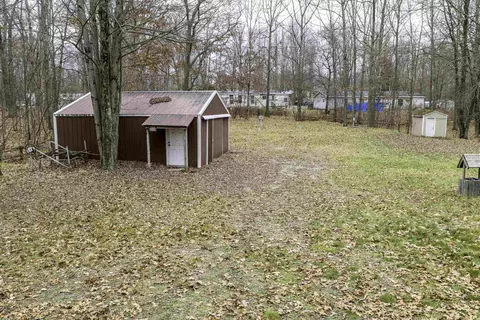 7737 Wilderness, Weidman, MI 48893