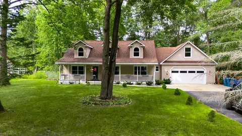 204 Great Oak, Roscommon, MI 48653 photo 2