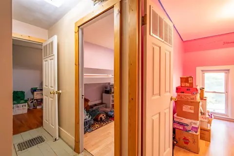 Entry Way - 124 N 5th, Edmore, MI 48829 photo 1 of 2