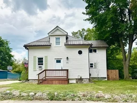 214 Philadelphia, Alma, MI 48801