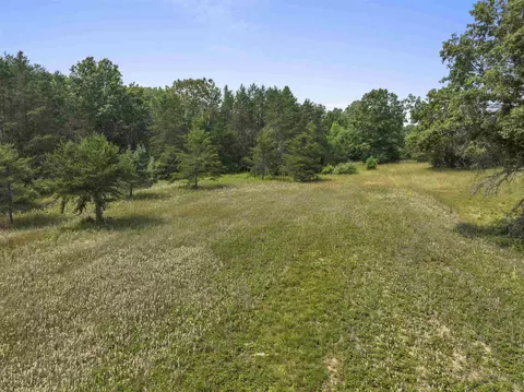 Hemlock, Lake, MI 48632 photo 2