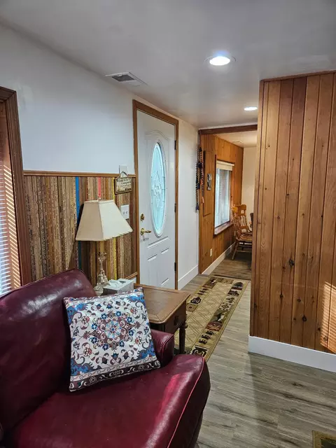 Entry Way - 32 Deer, Au Gres, MI 48703 photo 1 of 2