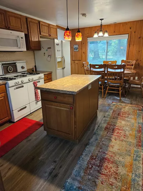 Kitchen - 32 Deer, Au Gres, MI 48703 photo 2 of 2