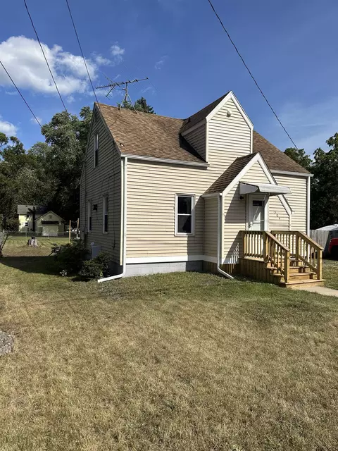 504 N N Frst, Standish, MI 48658 photo 8