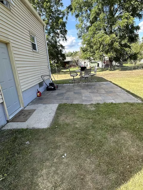 504 N N Frst, Standish, MI 48658 photo 9
