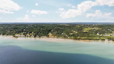 5382 S West Bay, Suttons Bay, MI 49682