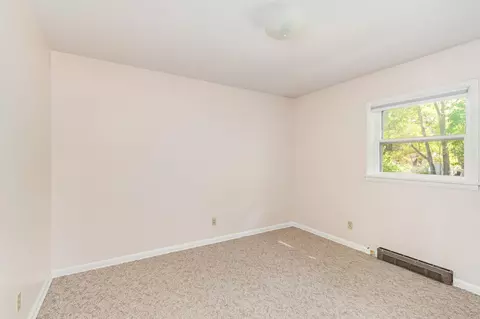Bedroom - 902 Bennett #LOT : 42, Mount Pleasant, MI 48858 photo 2 of 5
