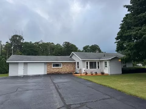 5556 Us31, Grawn, MI 49637