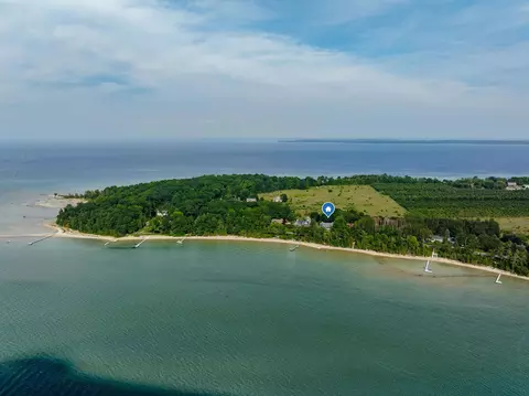 396 N Stony Pt, Suttons Bay, MI 49682