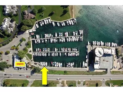 12755 S Marina Vlg # 4 : 4, Traverse City, MI 49684