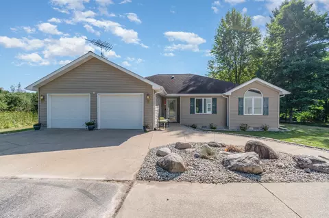 792 N Rolland, Lake Isabella, MI 48893
