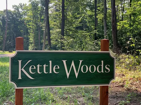 005 Kettle #LOT : 5, Empire, MI 49630