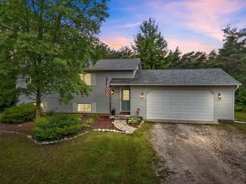 4742 S Betsie Riv, Interlochen, MI 49643