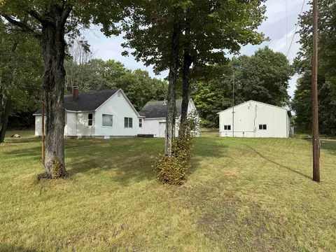 4174 N Dorr, Merritt, MI 49667