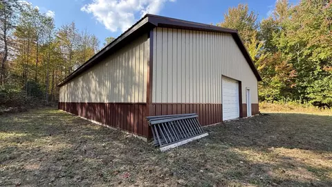 6577 N Magruder, Coleman, MI 48618