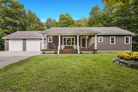 5937 Wrenwood, Grawn, MI 49637