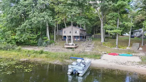 14609 Gordon, Leroy, MI 49655