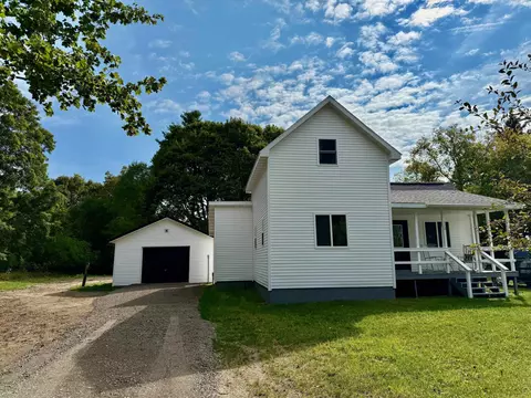 112 N White, Marion, MI 49665