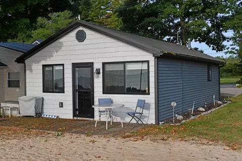 111 Baldwin Resort #4, East Tawas, MI 48730