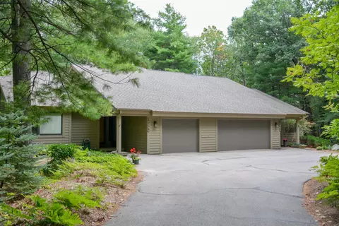 6756 Mission #118 : 118, Traverse City, MI 49686