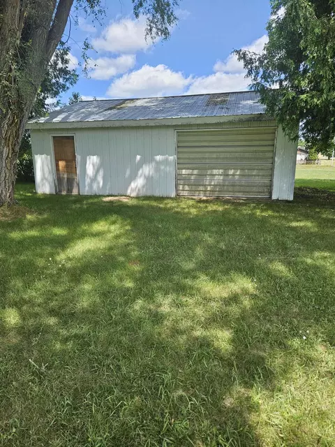 405 E Main, Hale, MI 48739
