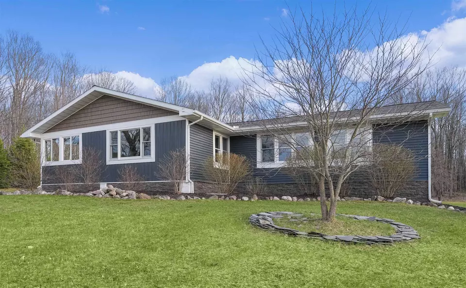 Exterior - 9090 E 32, Cadillac, MI 49601 photo 3 of 4