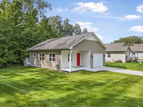 6632 Front, Lake Ann, MI 49650